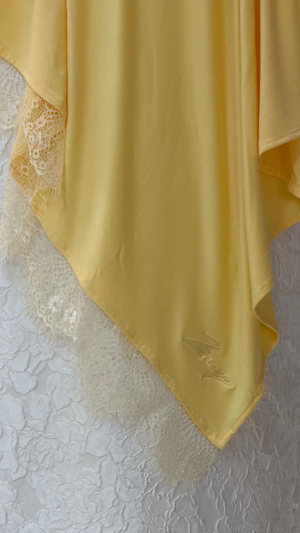 Hijab dentelle lemon