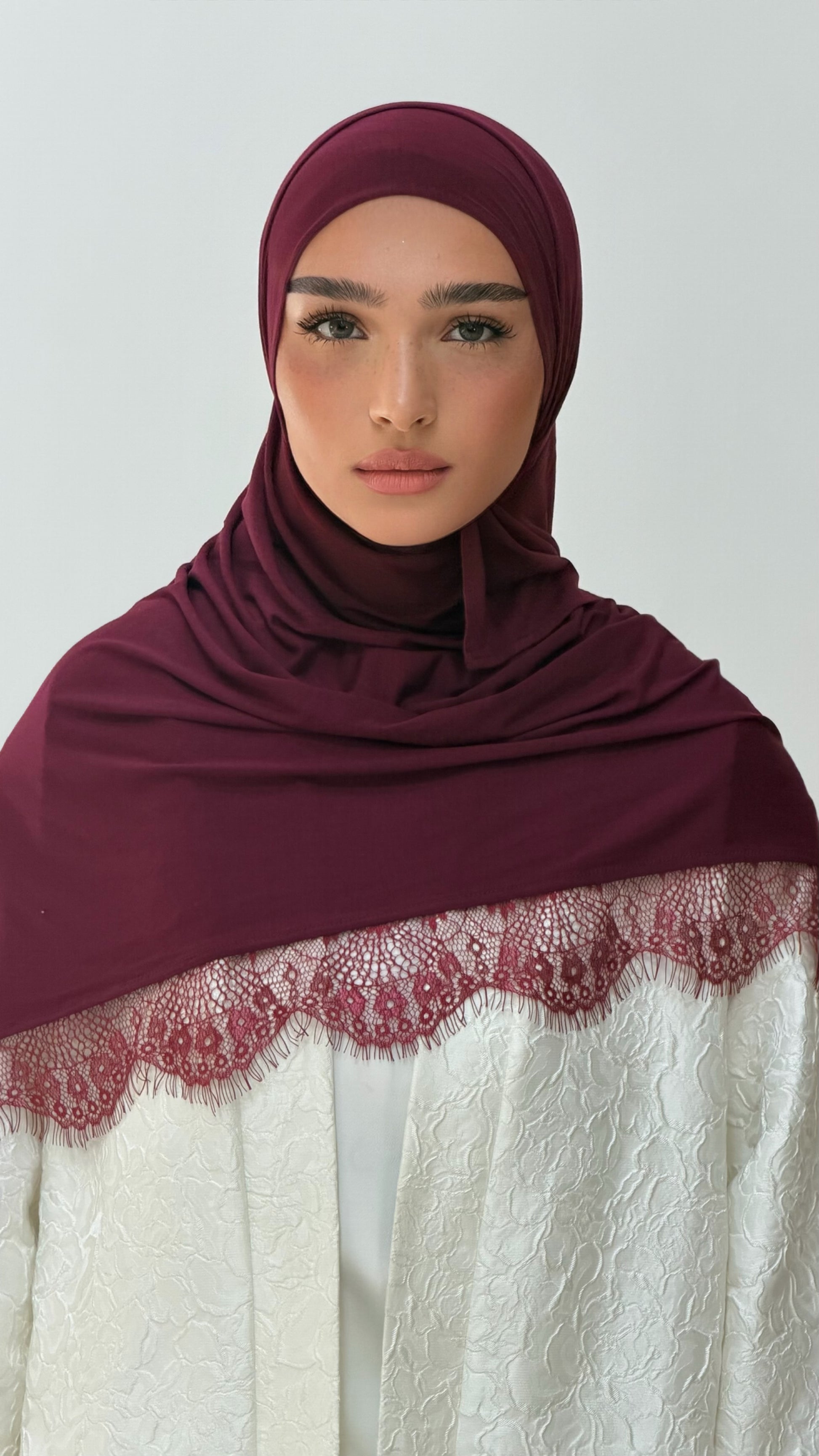 Hijab dentelle burgundy