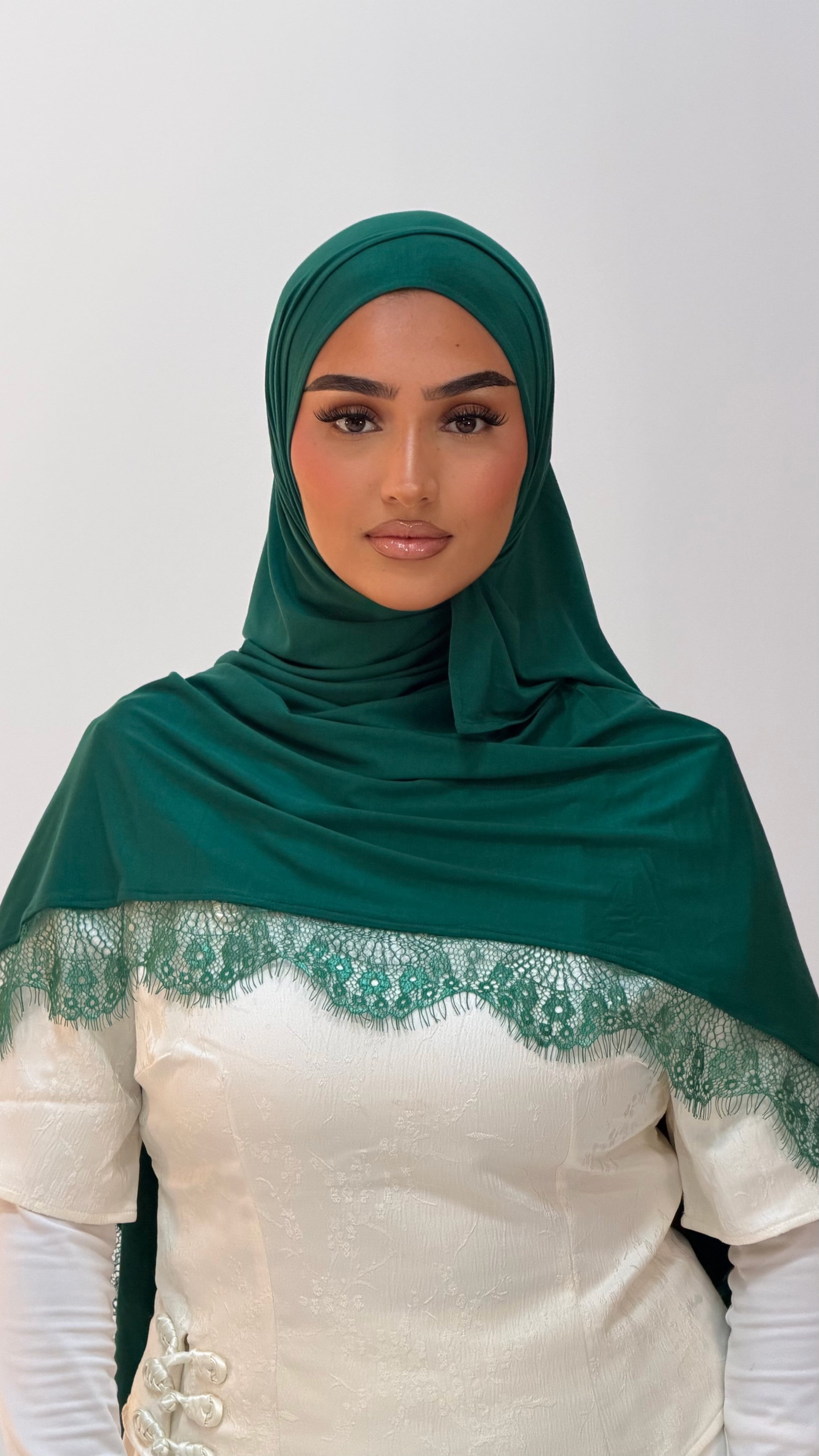 Hijab dentelle vert sapin