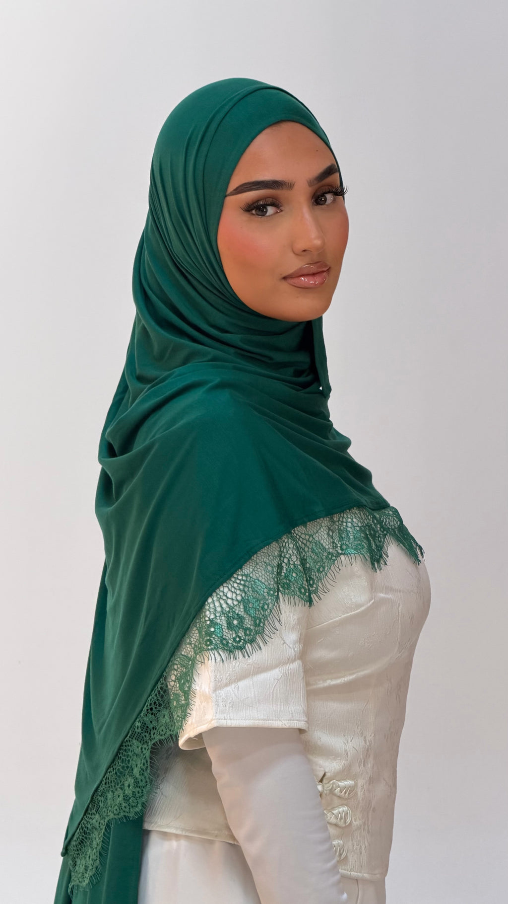 Hijab dentelle vert sapin